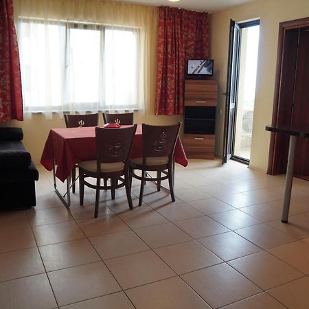 Apartments Paskalina Бяла Стая снимка