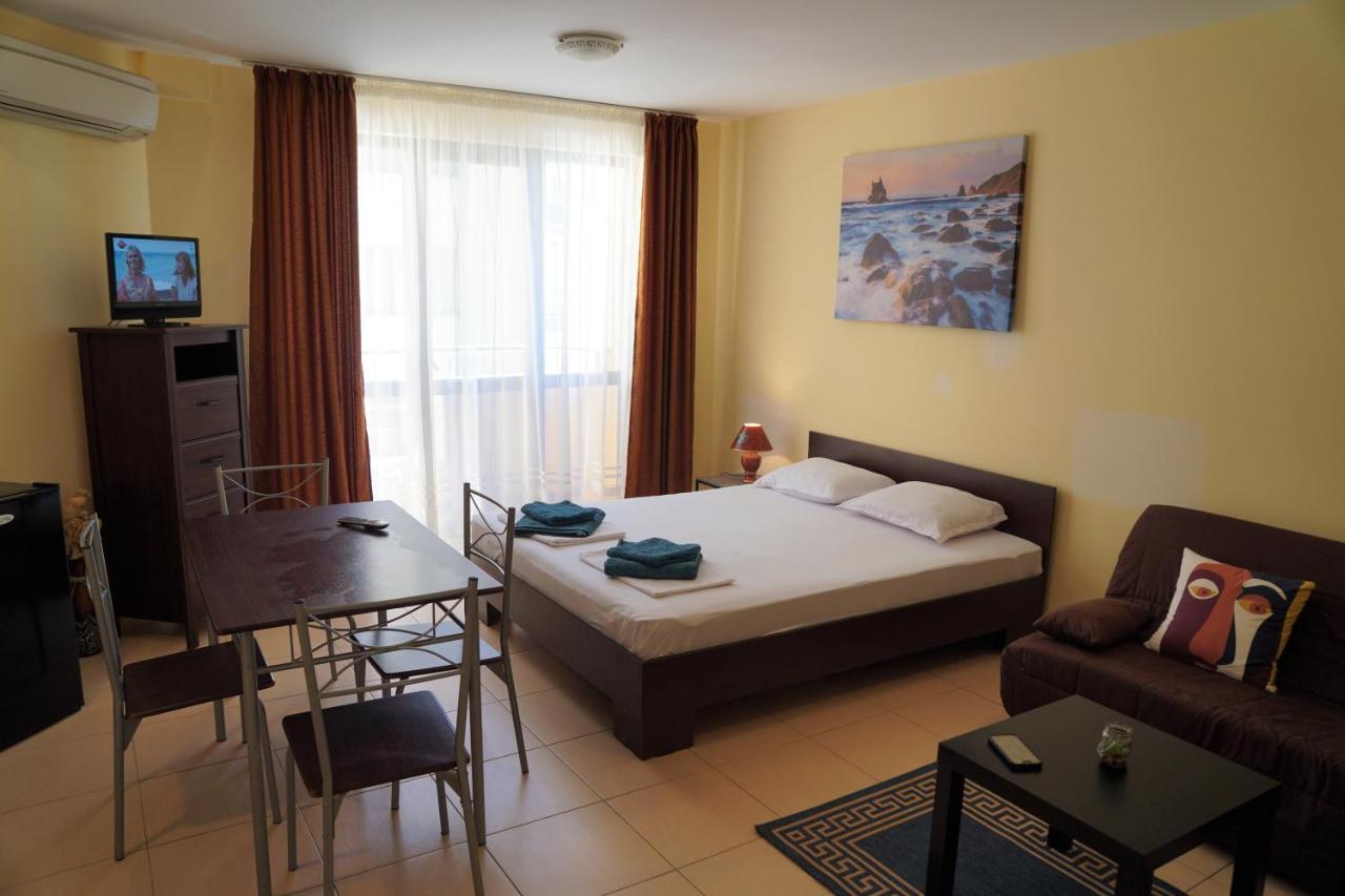 Apartments Paskalina Бяла Екстериор снимка