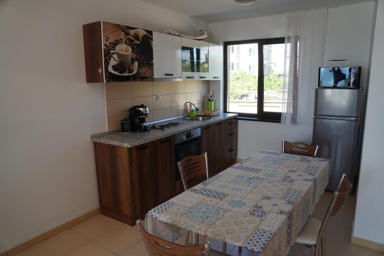 Apartments Paskalina Бяла Екстериор снимка